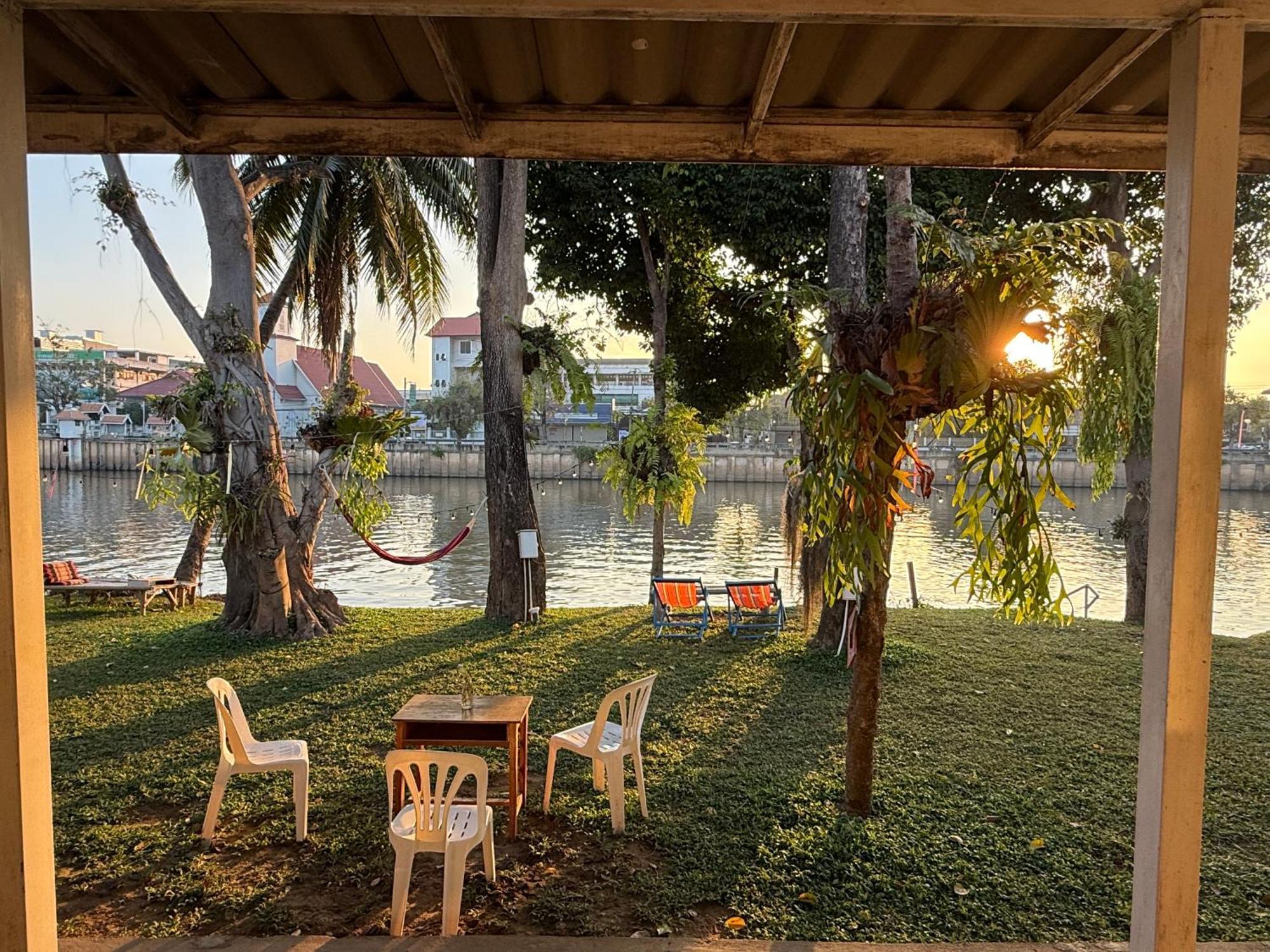 Ban Narai River Guesthouse 치앙마이 외부 사진